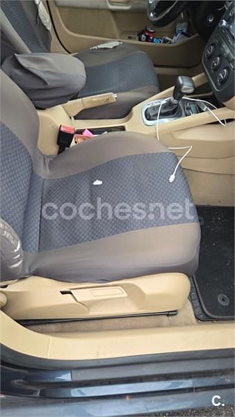 Usado VW Golf IV Sportline 140 CV (102 kW) 2005 Negro Berlina