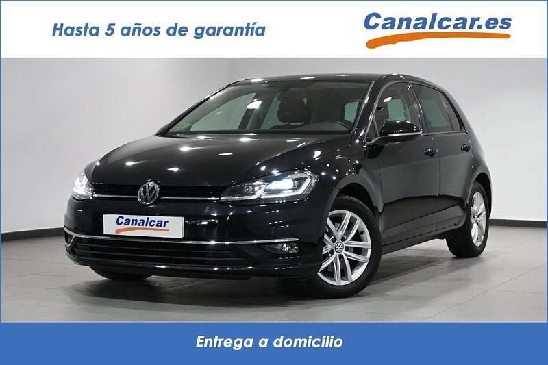 Usado VW Golf VII Advance 125 CV (91 kW) 2018 Negro Utilitario