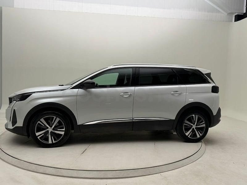 Usado Peugeot 5008 Allure 130 CV (95 kW) 2022 Blanco SUV