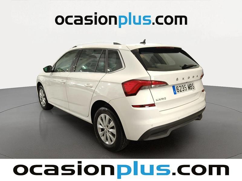 Usado Skoda Kamiq Ambition 110 CV (80 kW) 2022 Blanco SUV