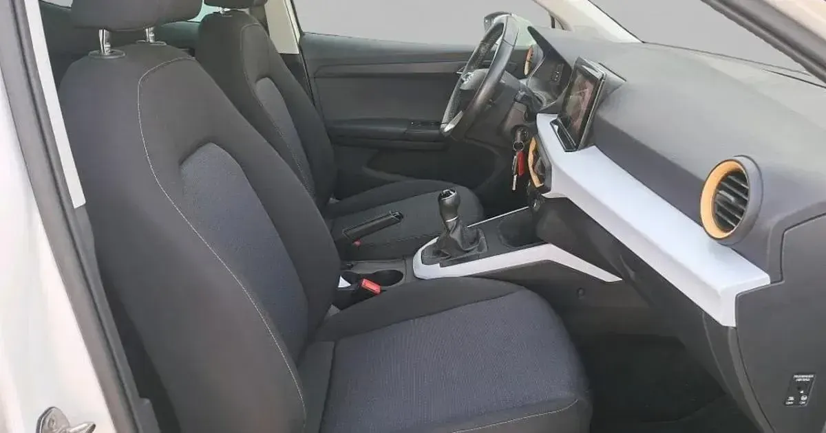 Usado Seat Arona Style Plus 110 CV (80 kW) 2021 SUV