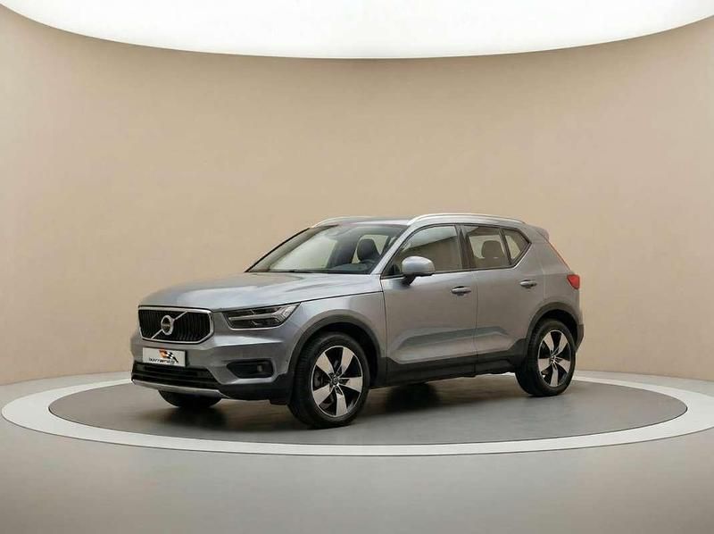 Usado Volvo XC40 190 CV (139 kW) 2018 Gris SUV