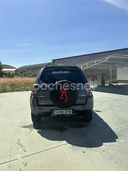 Usado Suzuki Grand Vitara 129 CV (94 kW) 2006 Gris / plata SUV