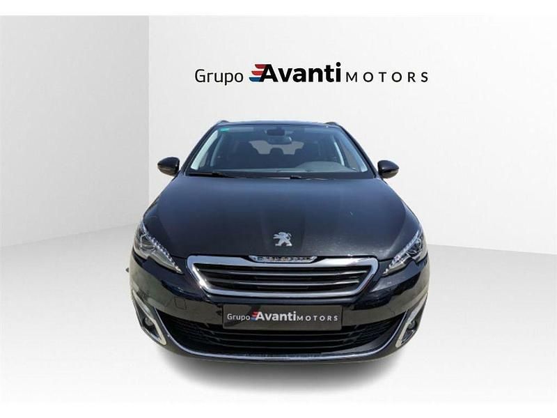 Usado Peugeot 308 SW Allure 130 CV (95 kW) 2017 Negro Familiar