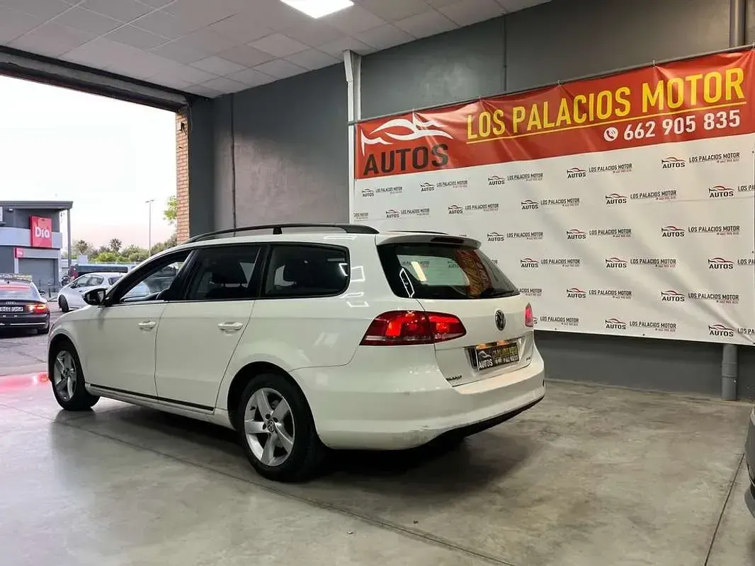Usado VW Passat Advance 139 CV (102 kW) 2012 Blanco Familiar