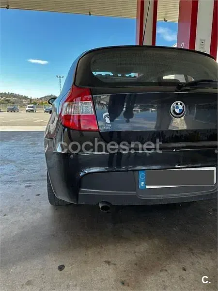 Usado BMW 120 163 CV (119 kW) 2006 Negro Utilitario