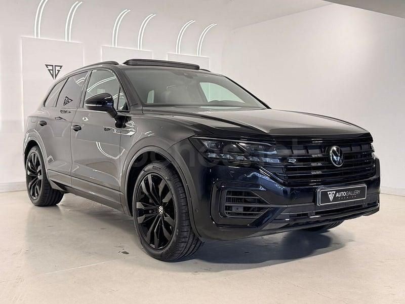 Usado VW Touareg R 462 CV (339 kW) 2021 Negro SUV