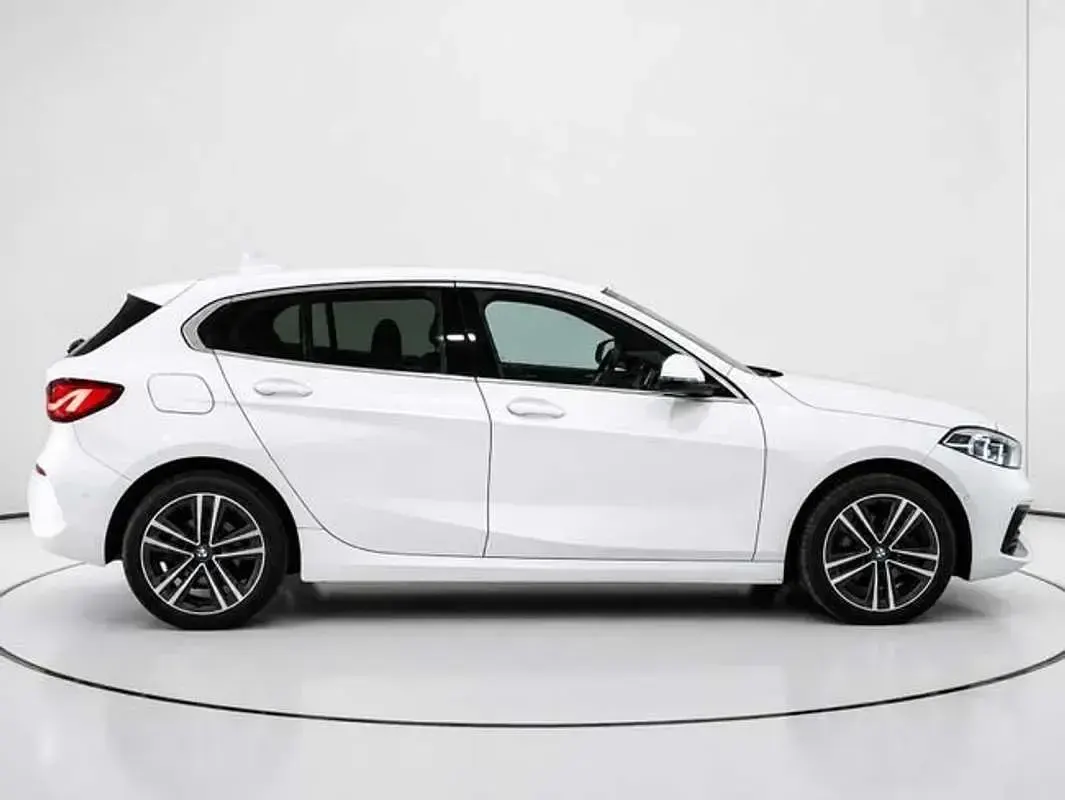 Usado BMW 116 Comfort Edition 116 CV (85 kW) 2021 Blanco Utilitario