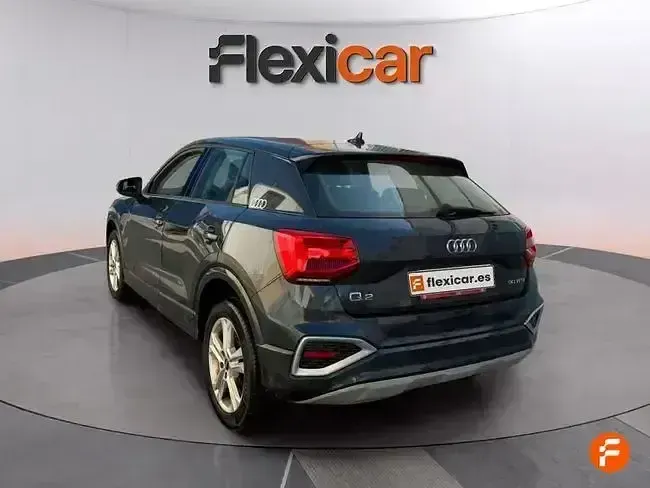 Usado Audi Q2 110 CV (80 kW) 2022 Gris SUV