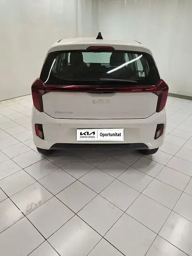 Usado Kia Picanto 63 CV (46 kW) 2024 Blanco Utilitario