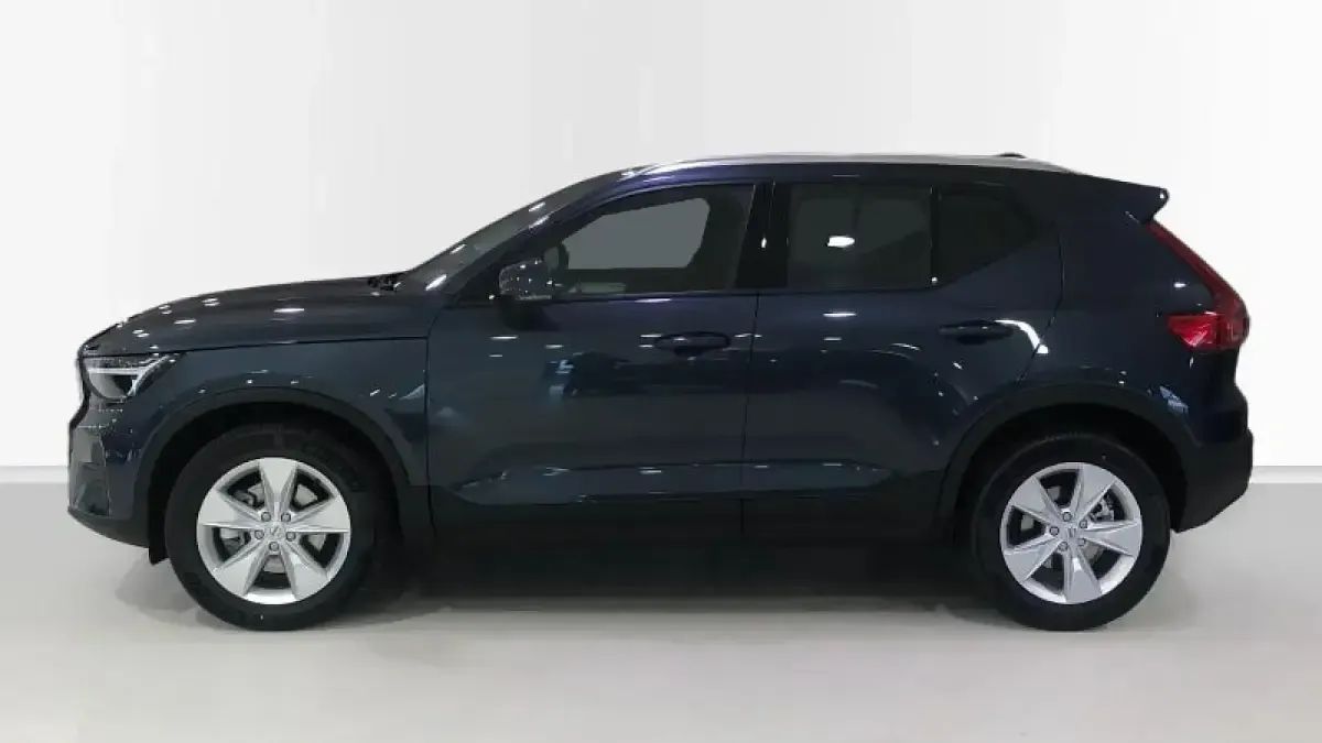 Nuevo Volvo XC40 Core 163 CV (119 kW) 2026 Azul SUV