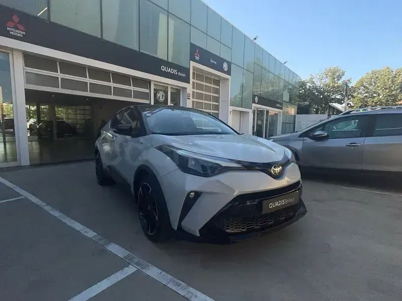 Usado Toyota C-HR Sport 184 CV (135 kW) 2021 Blanco SUV