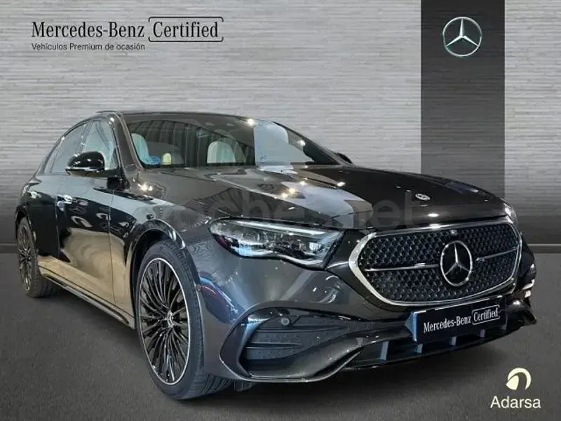 Usado Mercedes E220 197 CV (144 kW) 2024 Gris / plata Berlina