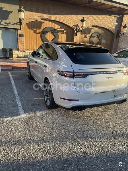 Usado Porsche Cayenne Coupe Platinum Edition 462 CV (339 kW) 2022 Gris / plata Coupe