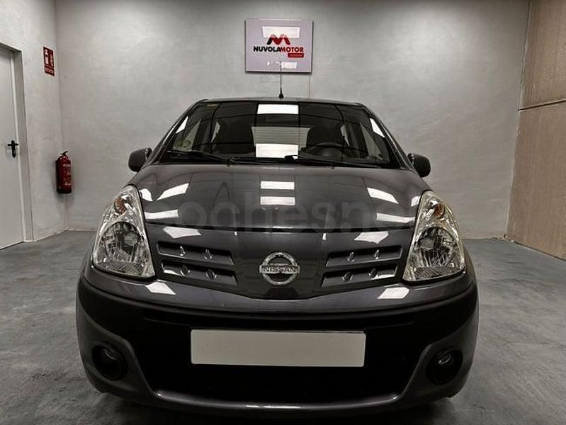 Usado Nissan Pixo Acenta 68 CV (50 kW) 2011 Gris / plata Utilitario