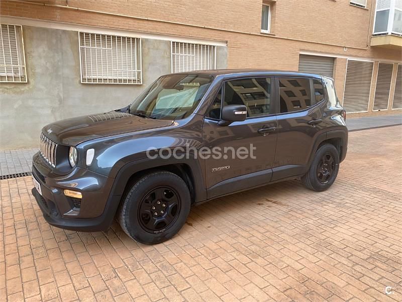 Usado Jeep Renegade Sport 120 CV (88 kW) 2019 Gris / plata SUV