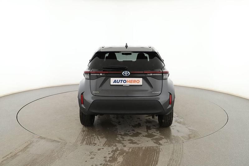 Usado Toyota Yaris Cross Style 116 CV (85 kW) 2022 Gris SUV