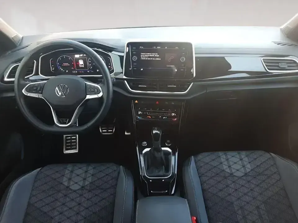 Usado VW T-Roc R-line 150 CV (110 kW) 2024 Negro SUV