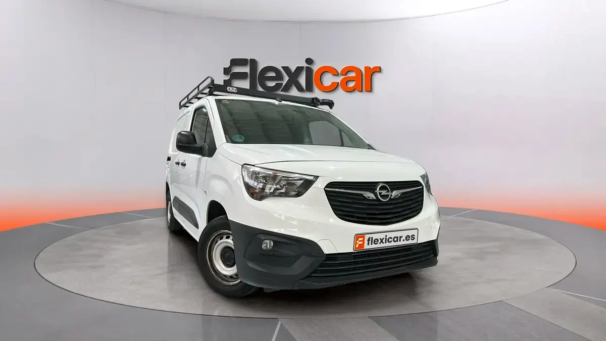 Usado Opel Combo Expression 100 CV (73 kW) 2019 Monovolumen