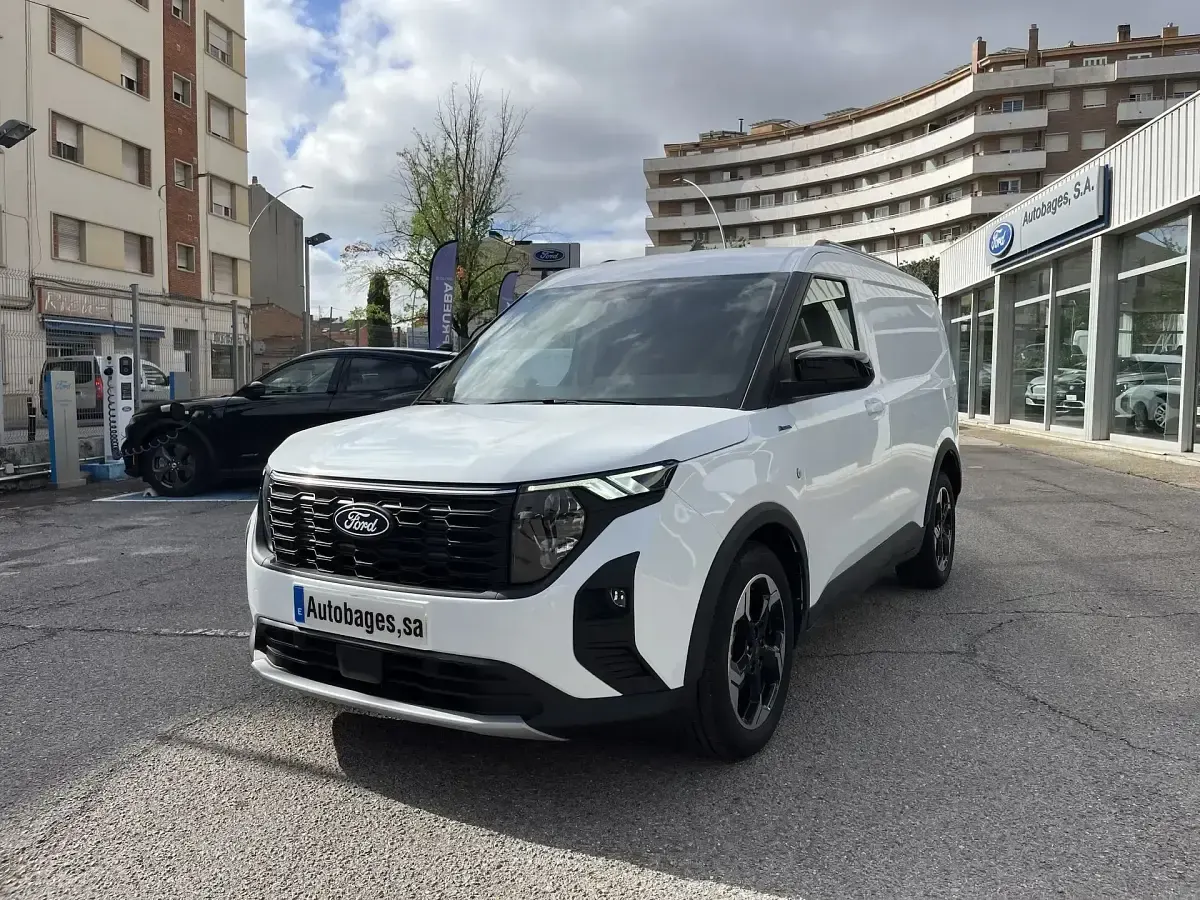 Usado Ford Transit Courier Active 125 CV (91 kW) 2024 Blanco Van