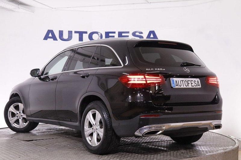 Usado Mercedes GLC220 170 CV (125 kW) 2015 Negro metalizado SUV