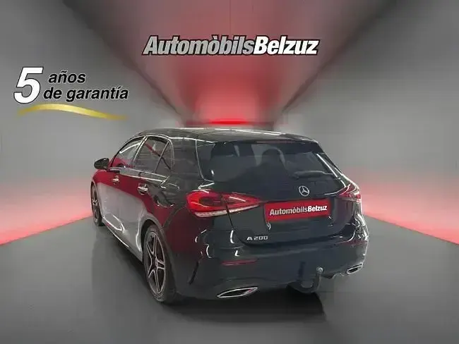 Usado Mercedes A200 163 CV (119 kW) 2022 Negro Utilitario