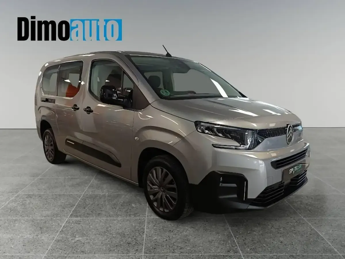 Usado Citroën Berlingo 130 CV (95 kW) 2025 Gris Monovolumen