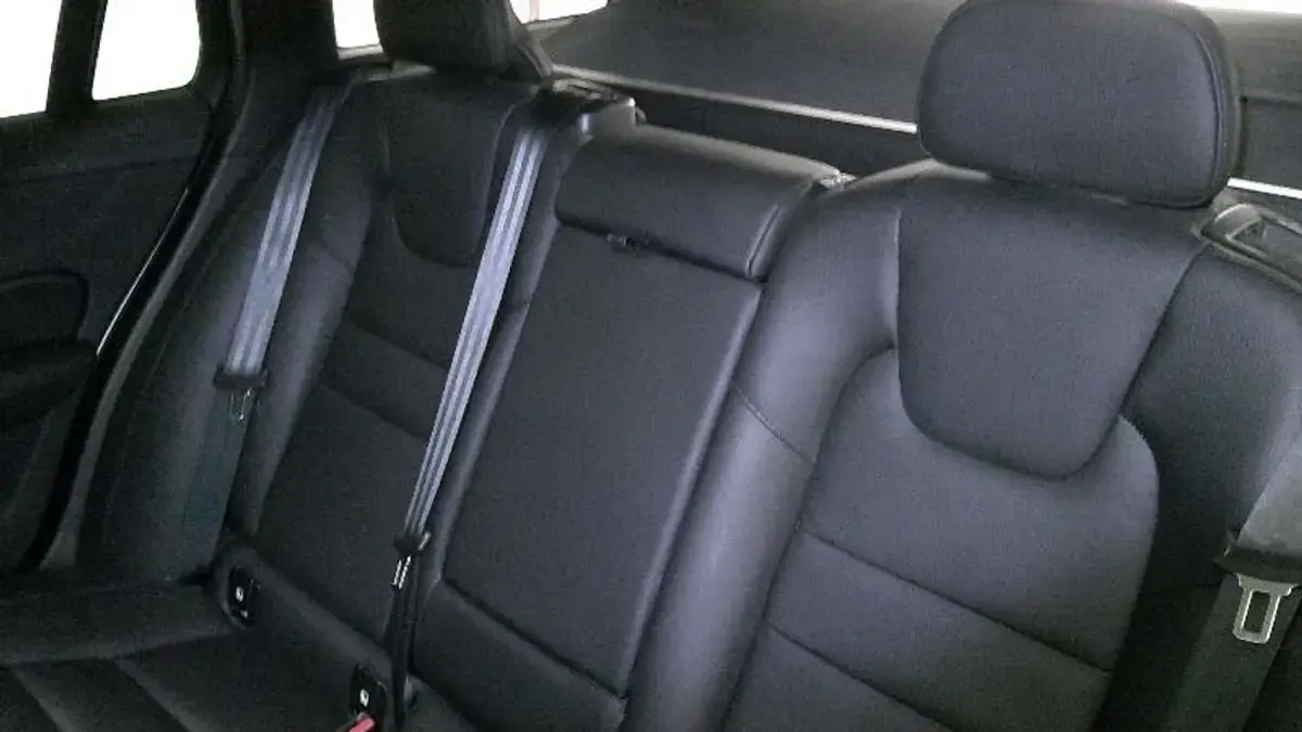 Begagnad Volvo V60 CC Pro 197 HK (144 kW) 2022 Vit Kombi