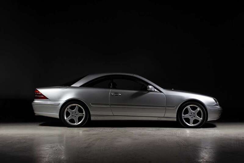 Usado Mercedes CL500 306 CV (225 kW) 2002 Plata Coupe