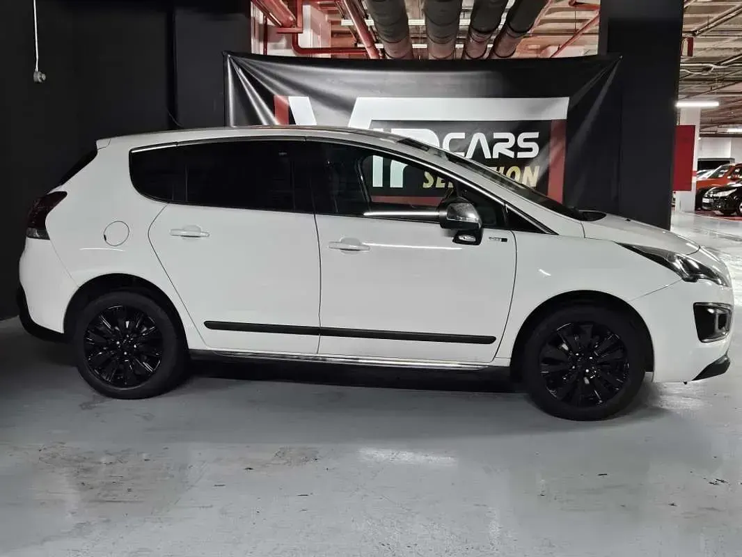 Usado Peugeot 3008 131 CV (96 kW) 2016 Blanco Berlina