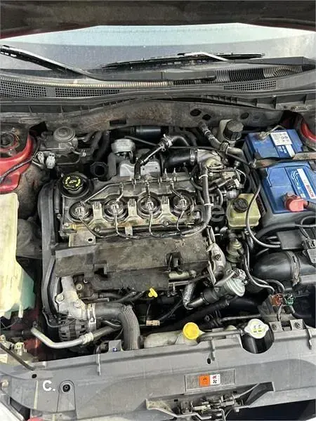 Usado Mazda 6 Active 136 CV (100 kW) 2005 Rojo Berlina