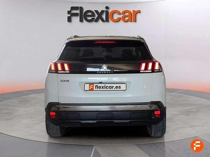 Usado Peugeot 3008 Allure 131 CV (96 kW) 2018 Blanco SUV