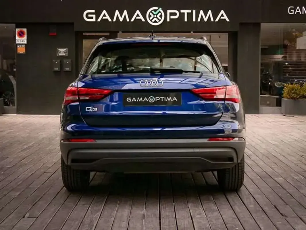 Usado Audi Q3 Attraction 245 CV (180 kW) 2022 Azul SUV