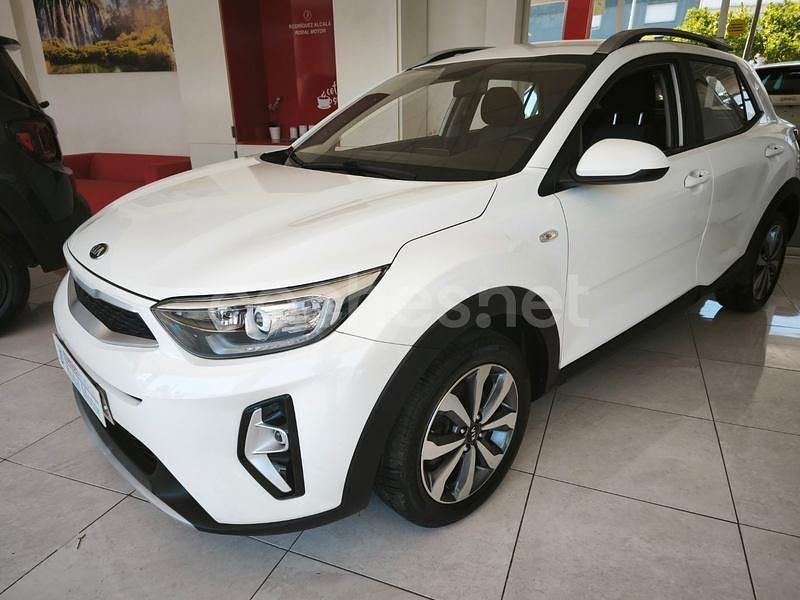 Blanco Usado 2021 Kia Stonic SUV | 14.775 € (Precio justo) - Imagen 1/4