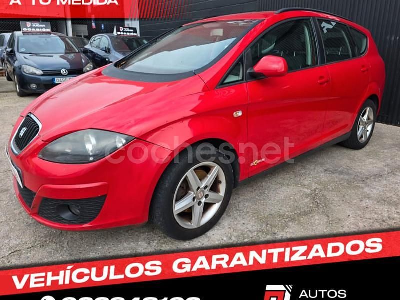 Rojo Usado 2011 Seat Altea Style Monovolumen | 5900 € (Precio justo) - Imagen 1/4