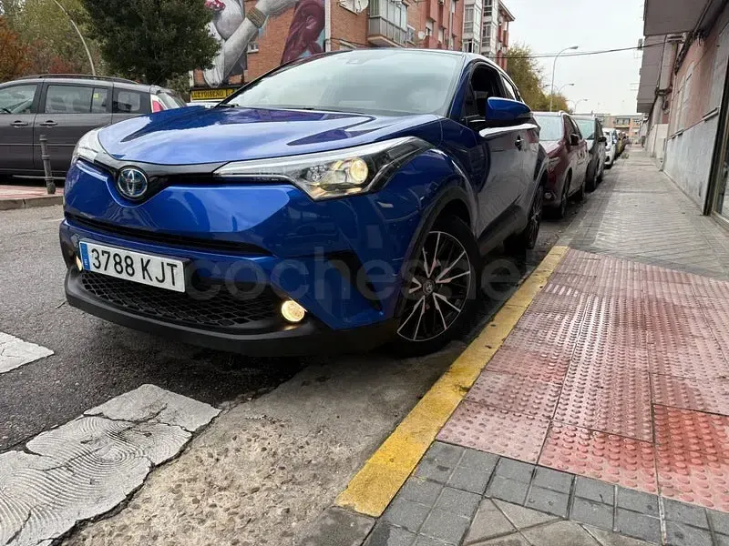 Usado Toyota C-HR Advance 122 CV (89 kW) 2018 Azul SUV