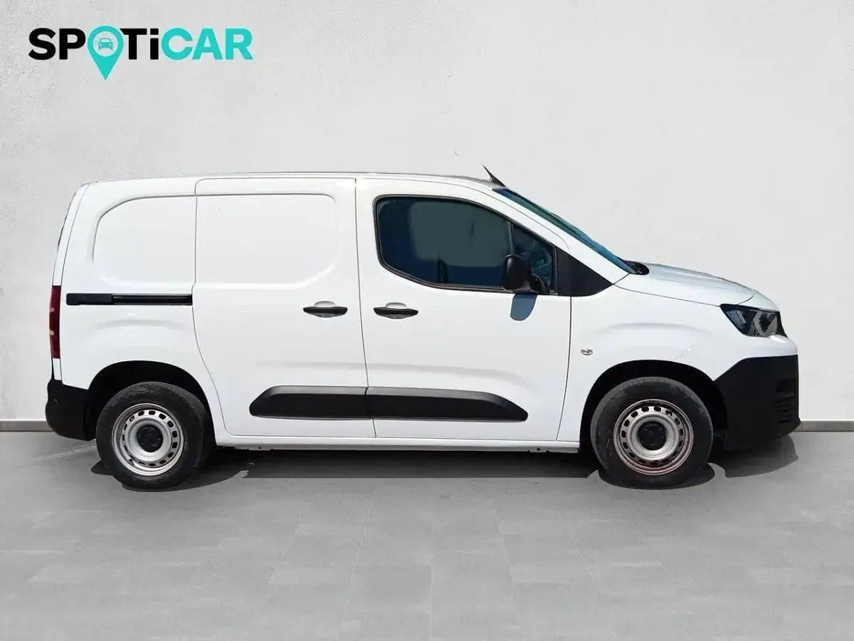 Usado Peugeot Partner 98 CV (72 kW) 2022 Blanco Monovolumen