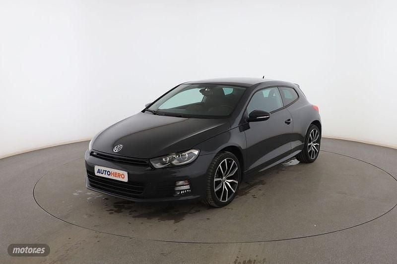 Gris Usado 2017 VW Scirocco R-line BlueMotion Coupe | 19.299 € (Precio justo) - Imagen 1/3