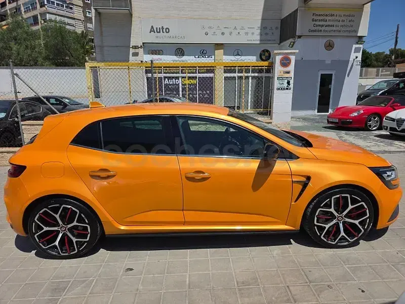 Usado Renault Mégane IV Trophy 300 CV (220 kW) 2019 Naranja Berlina