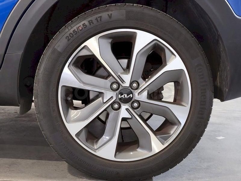 Usado Kia Stonic Style 100 CV (73 kW) 2023 Azul SUV