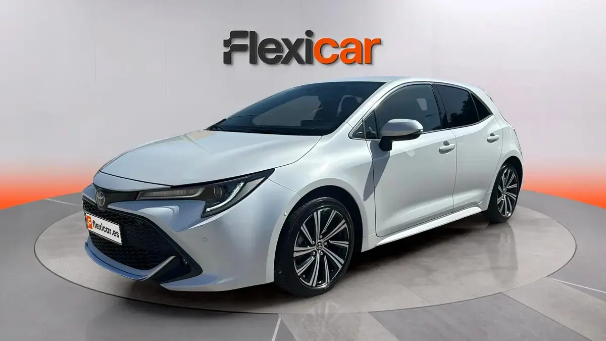 Usado Toyota Corolla Active 140 CV (102 kW) 2023 Blanco Berlina
