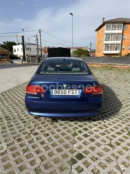 Usado BMW 320 177 CV (130 kW) 2007 Azul Coupe