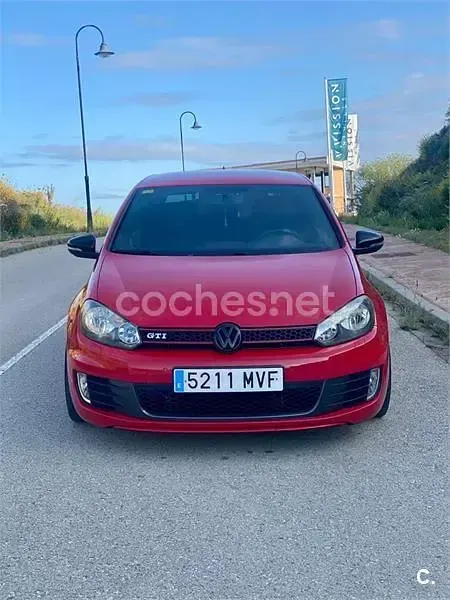 Usado VW Golf VII GTI 220 CV (161 kW) 2012 Rojo Berlina