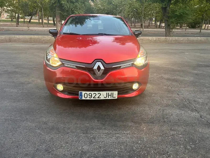Usado Renault Clio IV Business 90 CV (66 kW) 2015 Granate Berlina