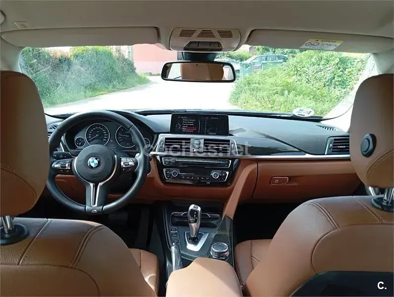 Begagnad BMW 320 Luxury Line 184 HK (135 kW) 2015 Grå Kombi