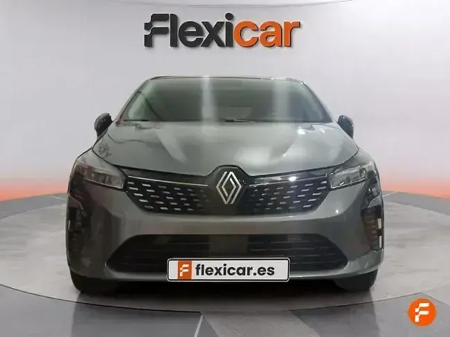 Usado Renault Clio Evolution 100 CV (73 kW) 2025 Gris Utilitario