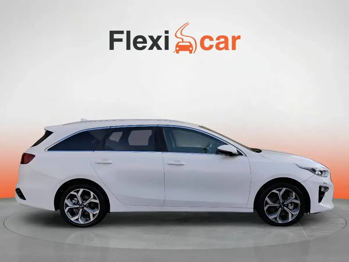 Usado Kia Ceed 136 CV (100 kW) 2021 Blanco Utilitario