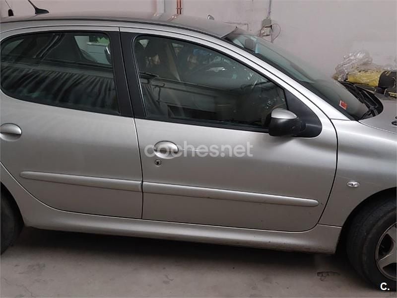Gris / plata Usado 2008 Peugeot 206 Berlina | 3100 € (Precio justo) - Imagen 1/4