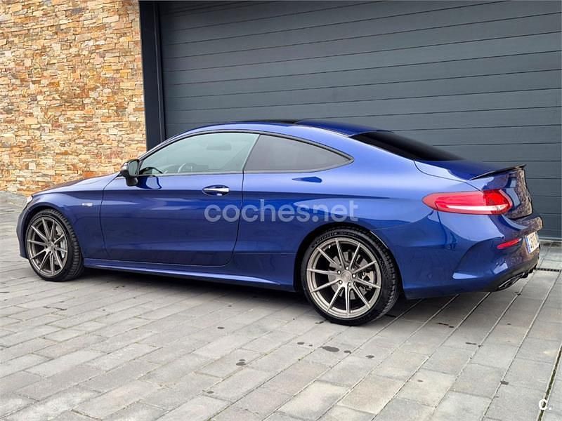 Usado Mercedes C43 AMG 367 CV (269 kW) 2017 Azul Coupe