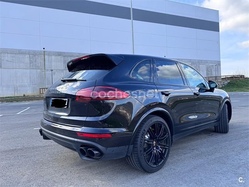 Usado Porsche Cayenne Turbo S 570 CV (419 kW) 2015 Negro SUV